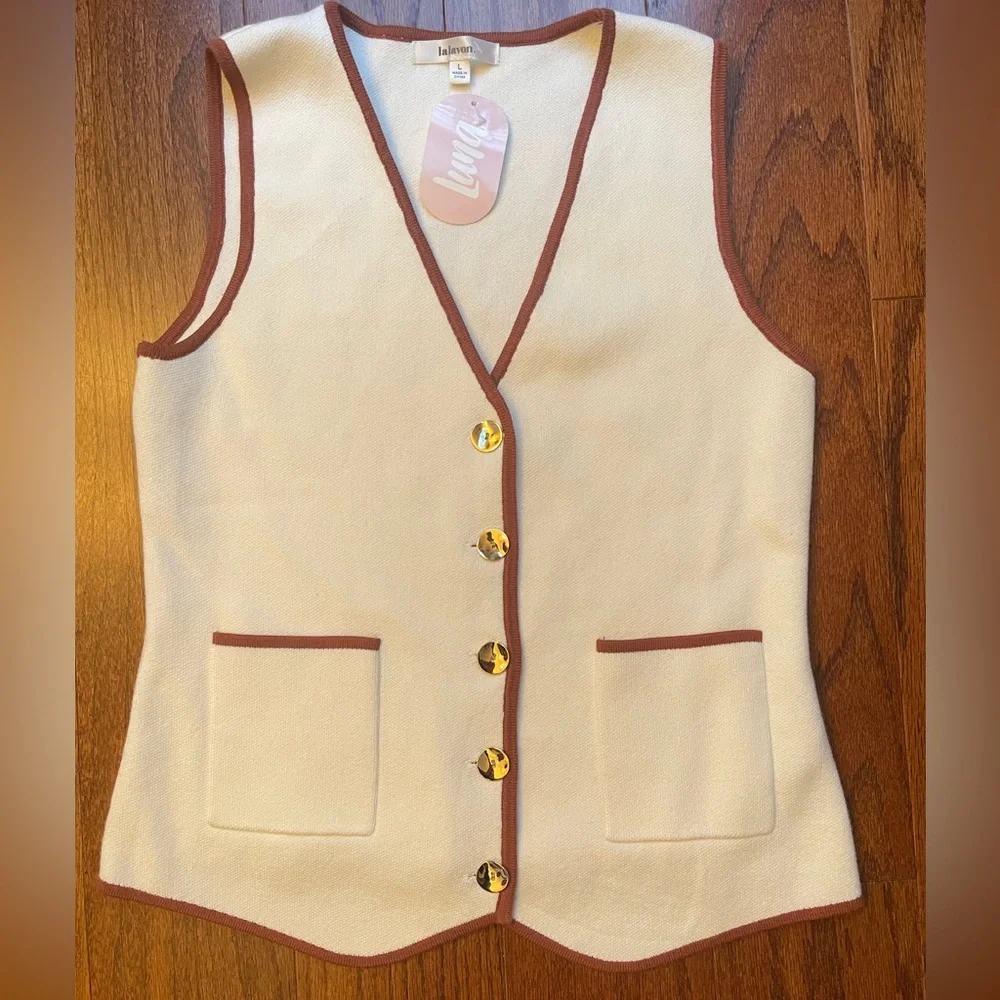 Lalavon Boutique Cream Vest - Picture 2 of 5